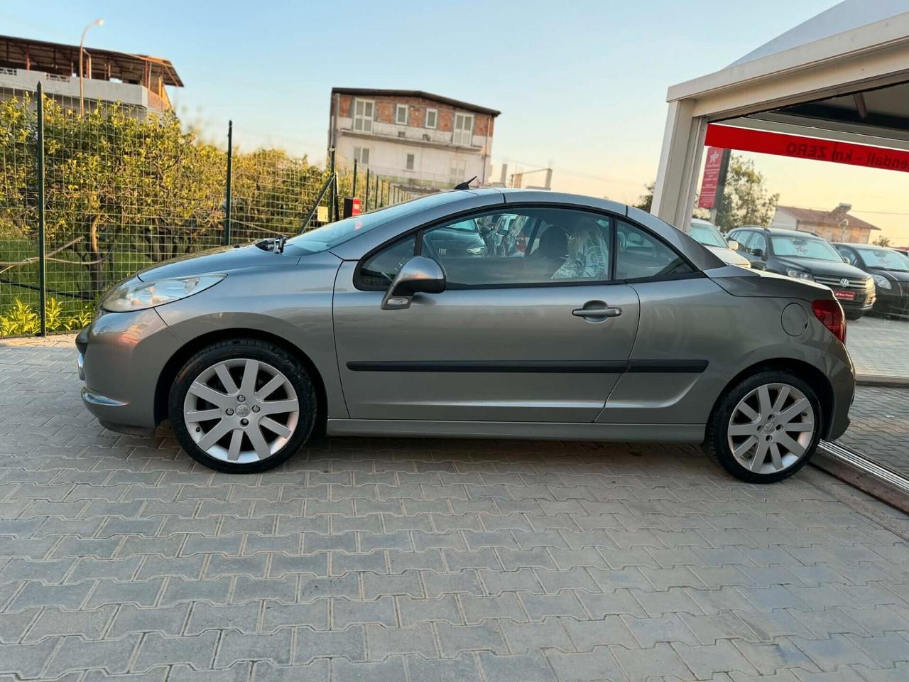 Peugeot 207 1.6 HDi 110CV 3p.CABRIO Féline OK NEOPATENTATI