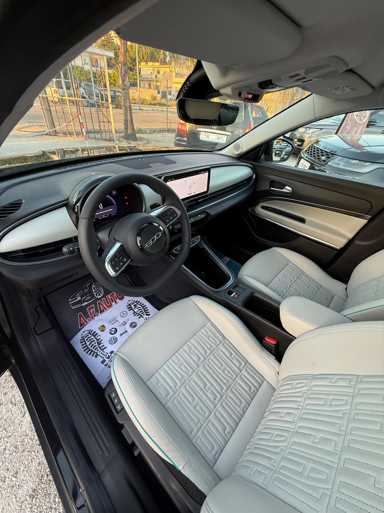 Fiat 600 Hybrid 110 CV DCT MHEV La Prima