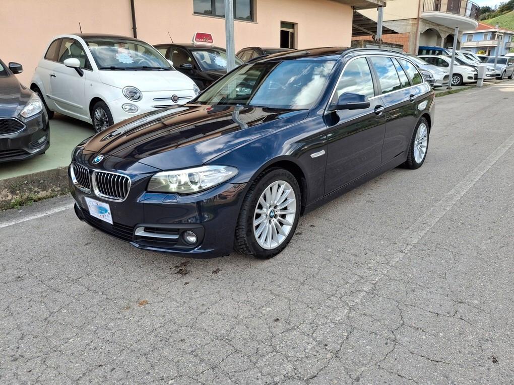 Bmw 525d xDrive Touring Luxury