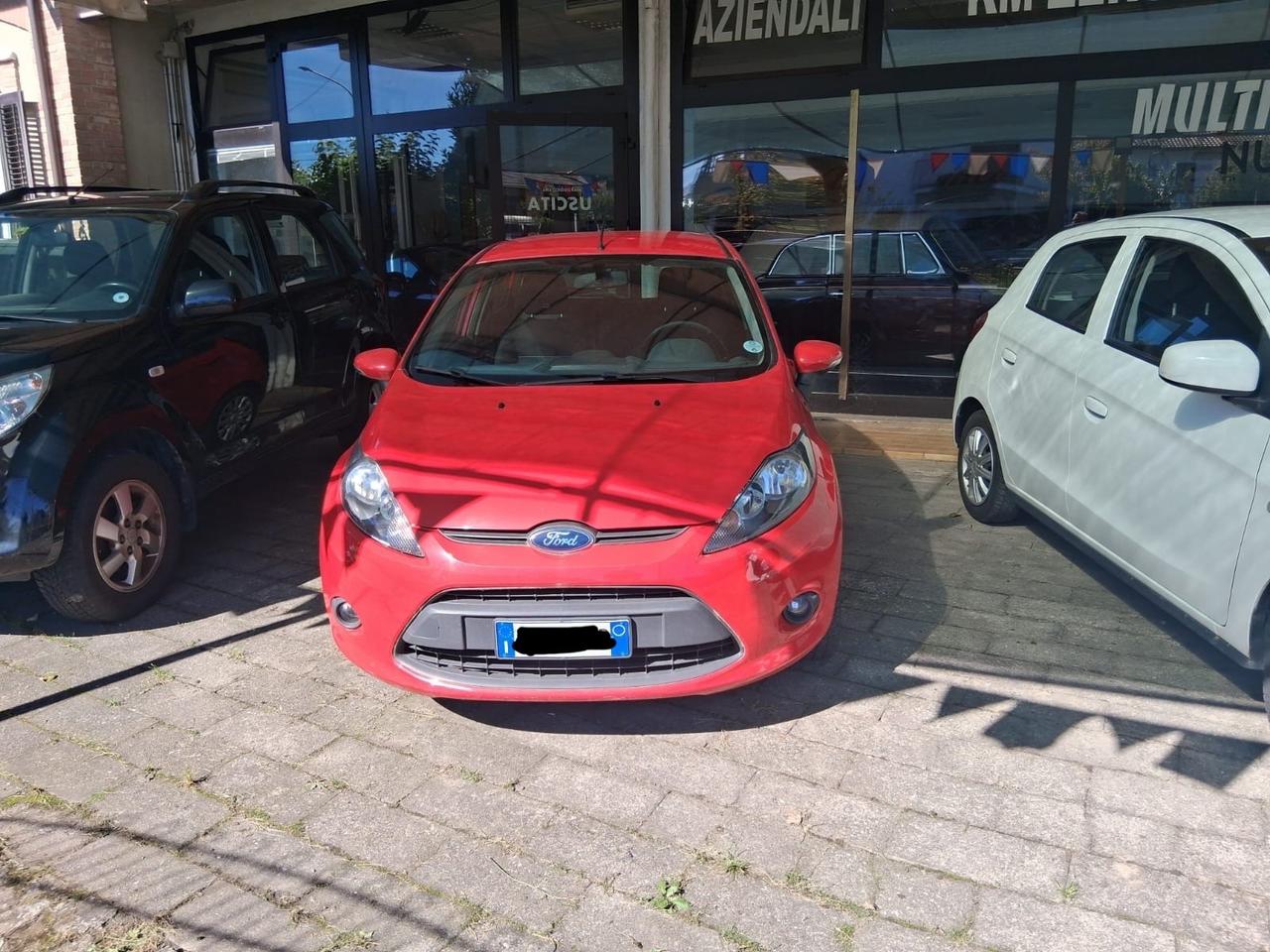 Ford Fiesta 1.2 82 CV 5P TITANIUM