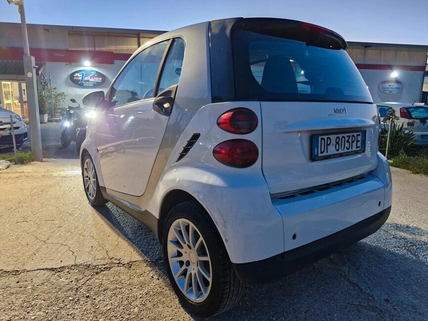 Smart ForTwo 1000 62 kW coupé pulse