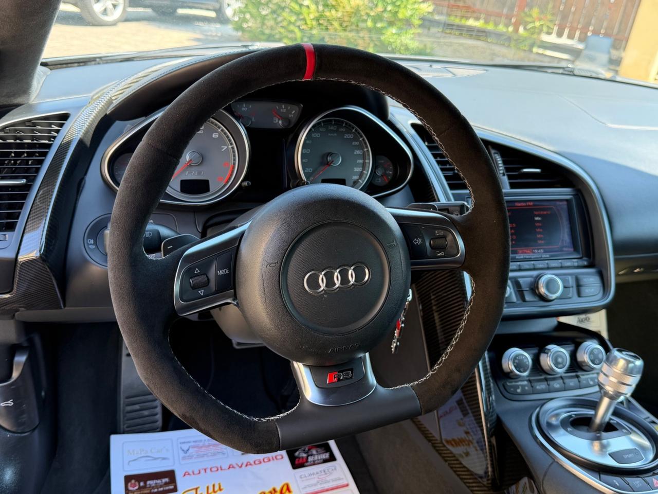 Audi R8 4.2 V8 FSI quattro R tronic