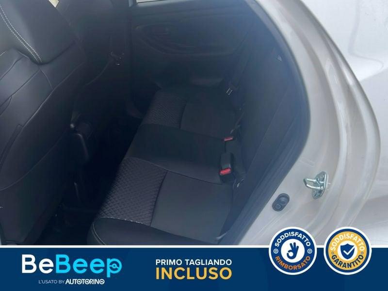 Toyota Yaris 1.5H 130 LOUNGE