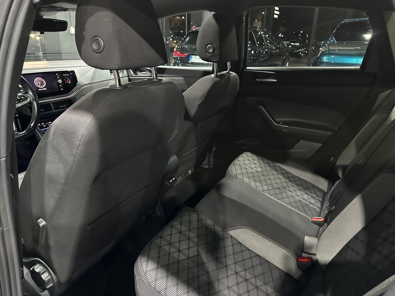 Volkswagen Taigo 1.0 TSI 110 CV DSG R-Line