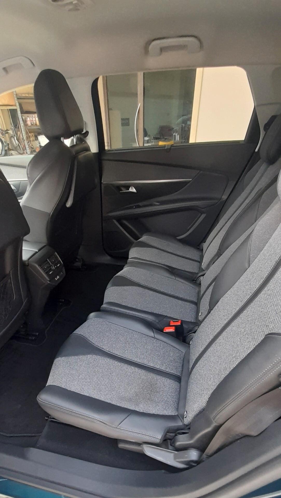 Peugeot 5008 BlueHDi 130 S&S EAT8 Allure