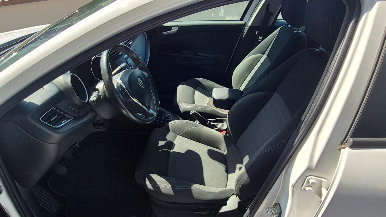 Alfa Romeo Giulietta 1.6 JTDm 120 CV Super