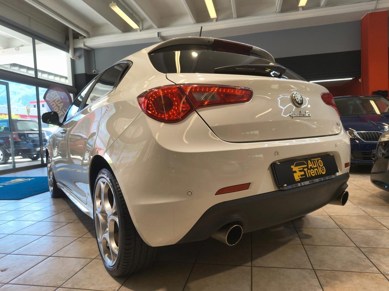Alfa Romeo Giulietta 1.6 JTDm-2 105 CV EXSCLUSIVE