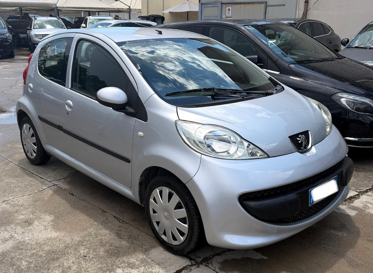 Peugeot 107 1.0 68CV 5p. Plaisir