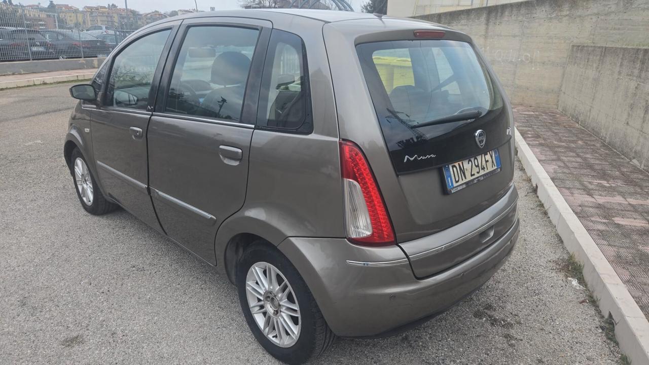 Lancia MUSA 1.3 Multijet 16V 90 CV Oro Plus