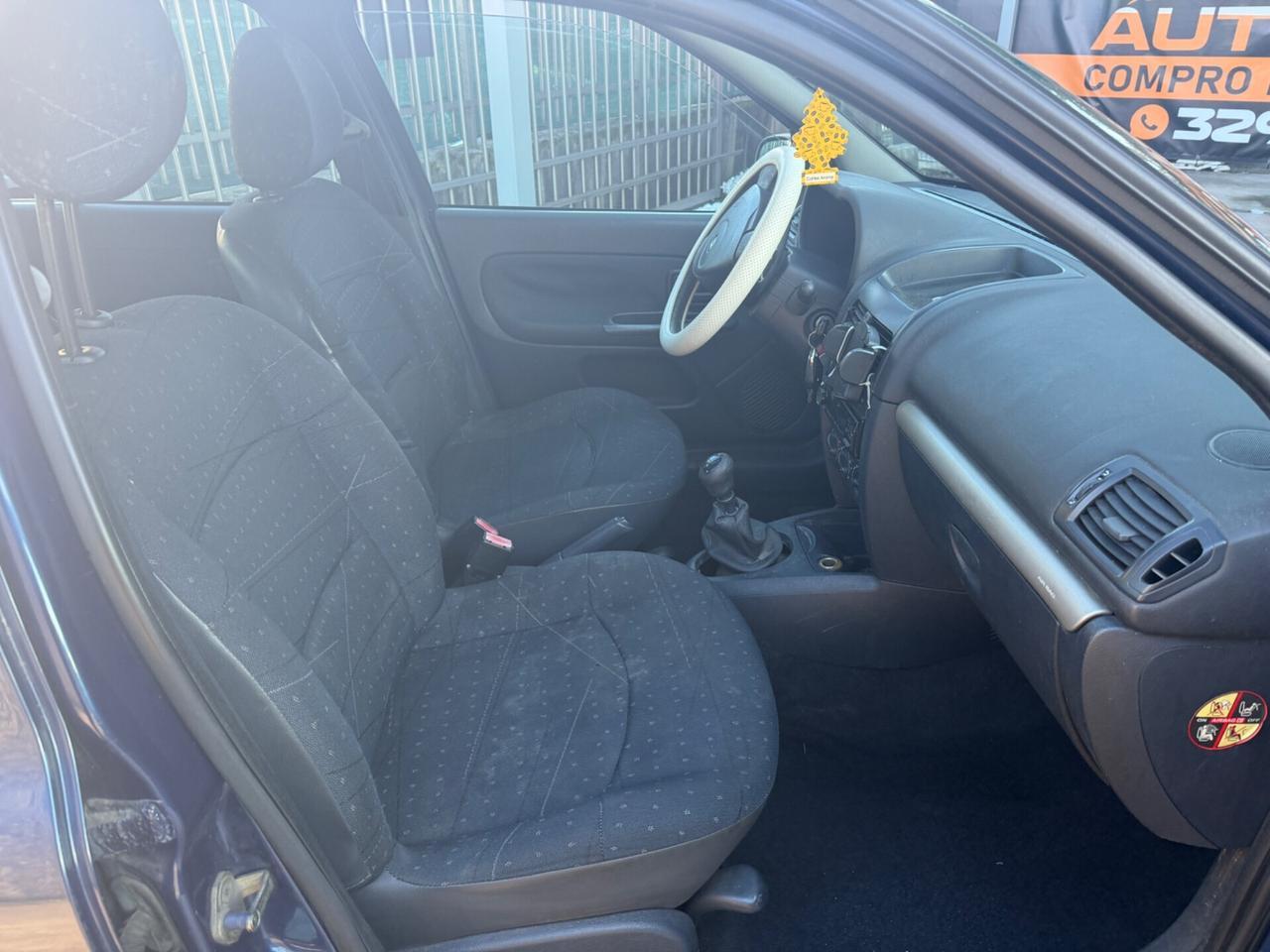 Renault Clio 1.2 BENZINA NEOPATENTATI CONSUMI BASSI