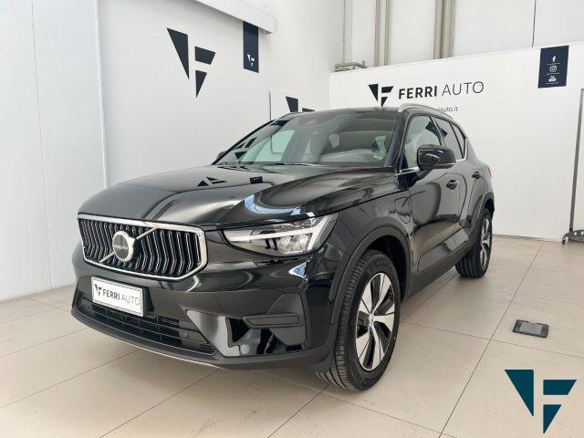 VOLVO XC40 T4 Recharge Core Bright