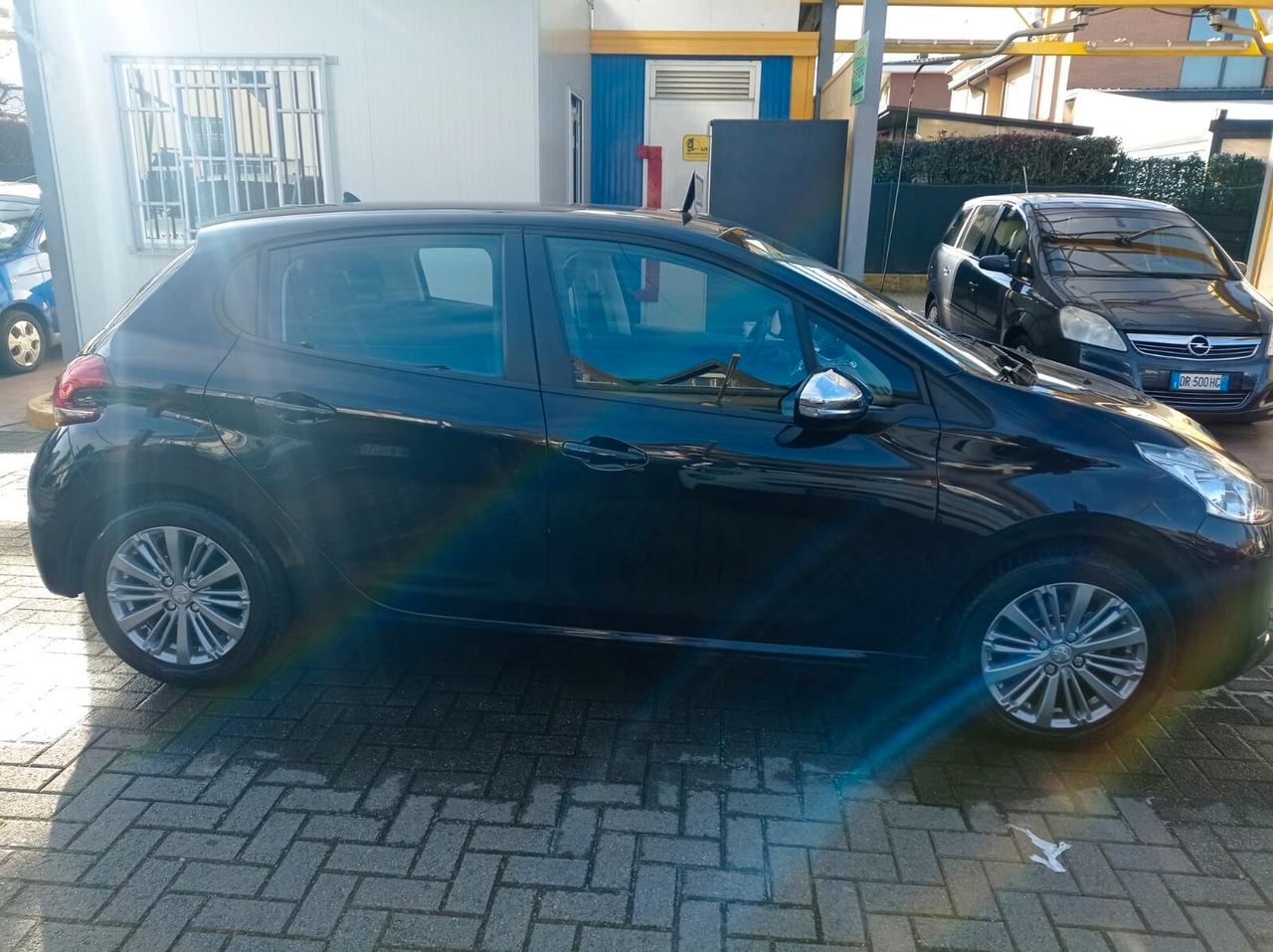 Peugeot 208 1.2 VTi 82 CV 5 porte Access