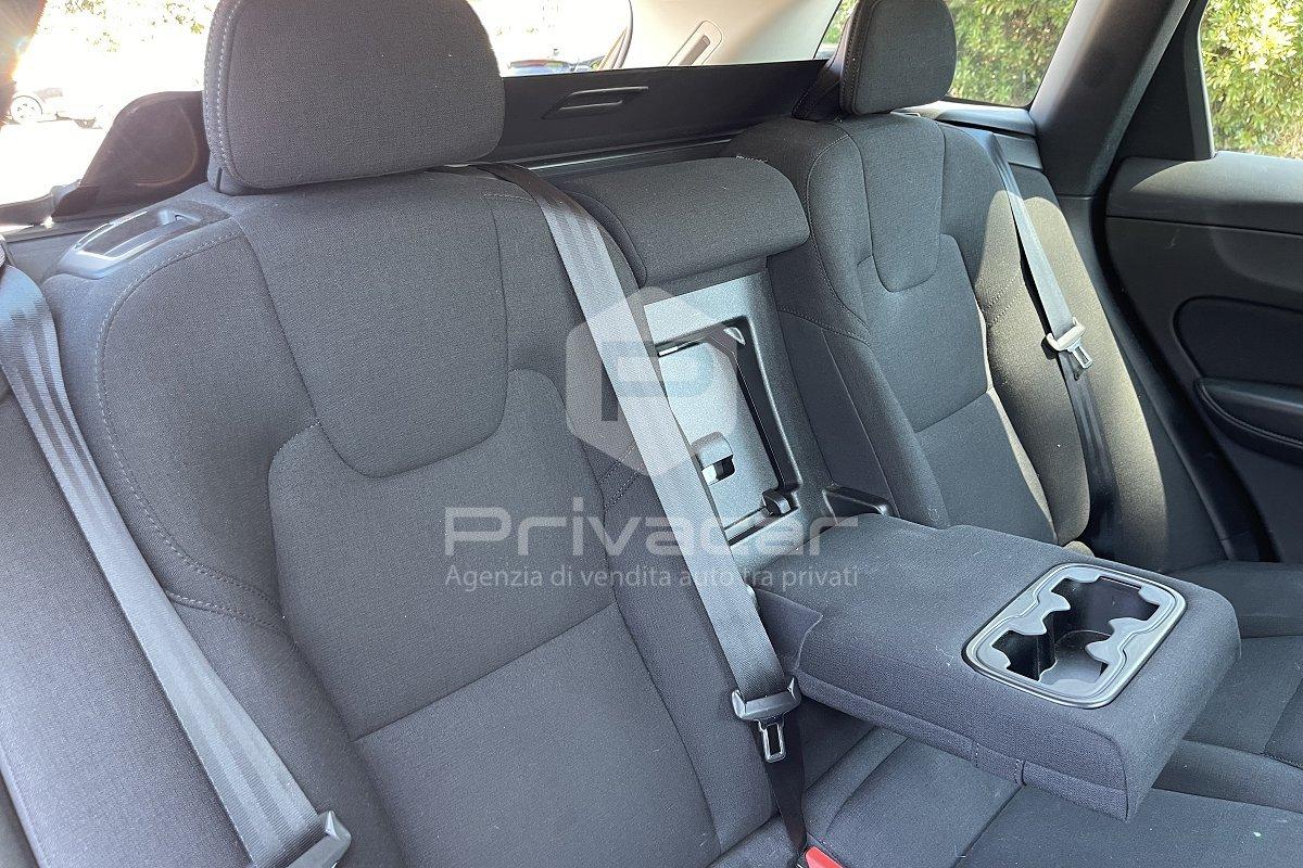 VOLVO XC60 B4 (d) Geartronic Momentum Pro