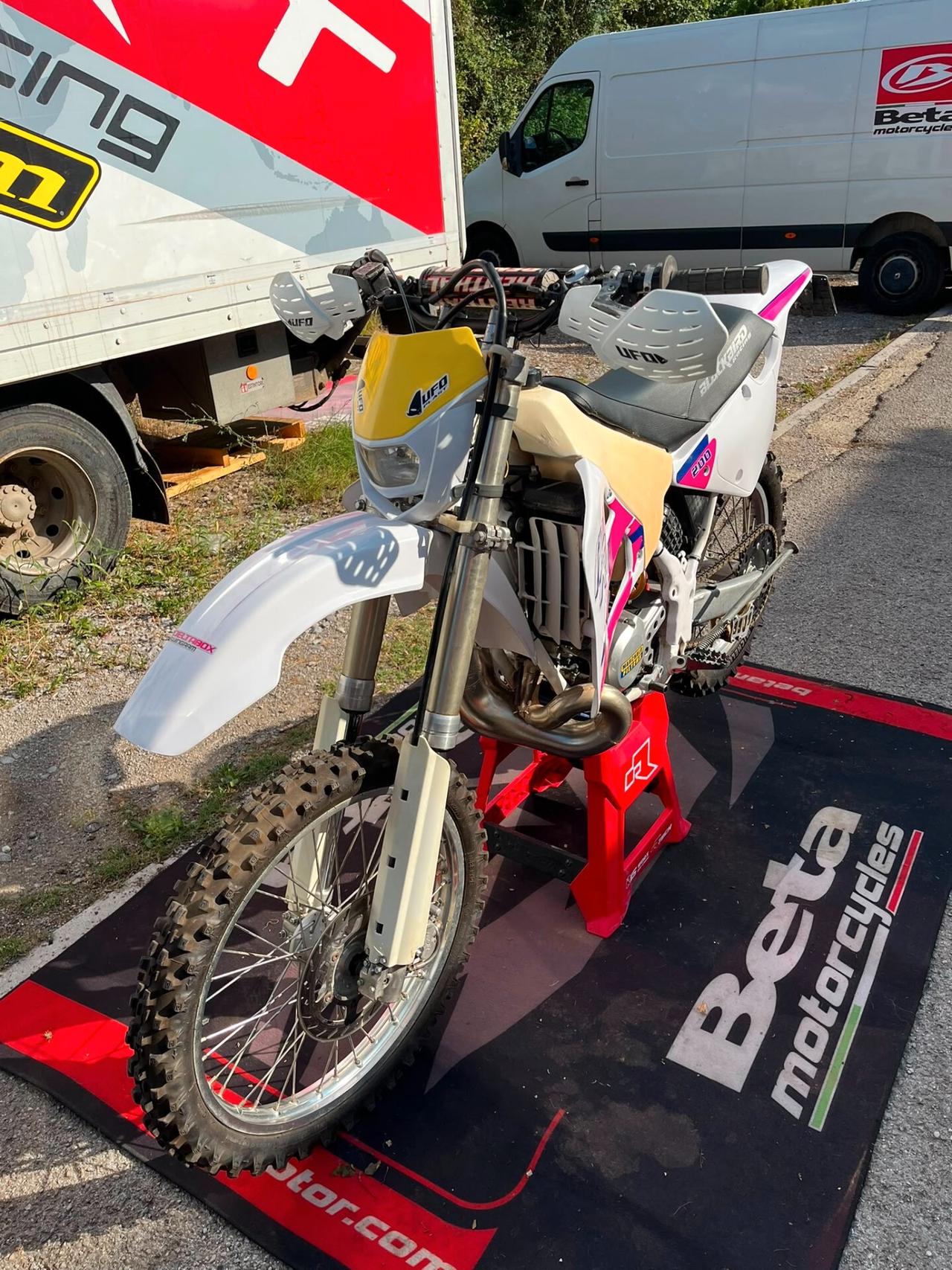 Yamaha WR 200 R 2t ( 4BF) modlelo 1999