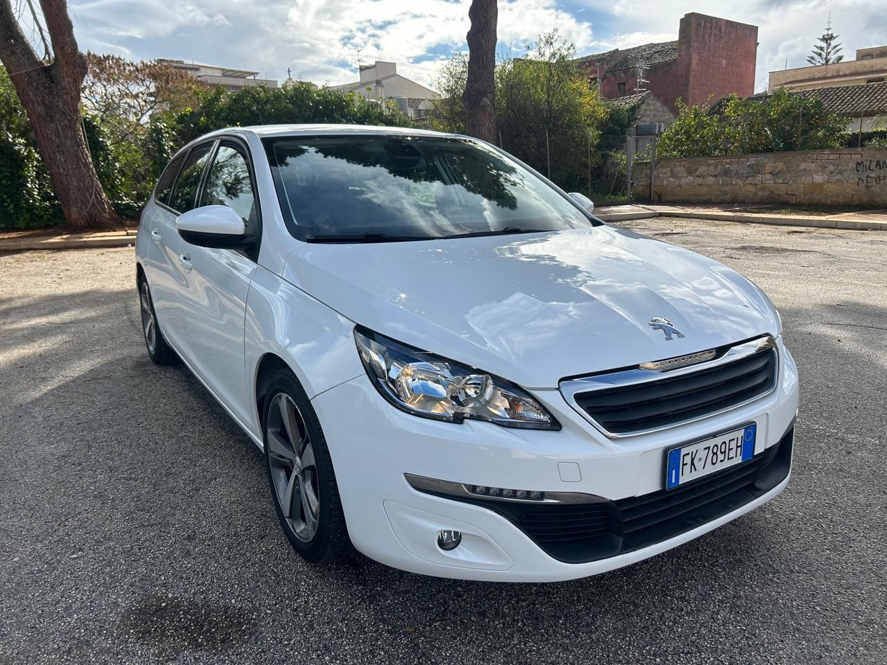 Peugeot 308 BlueHDi 120 S&S SW Business