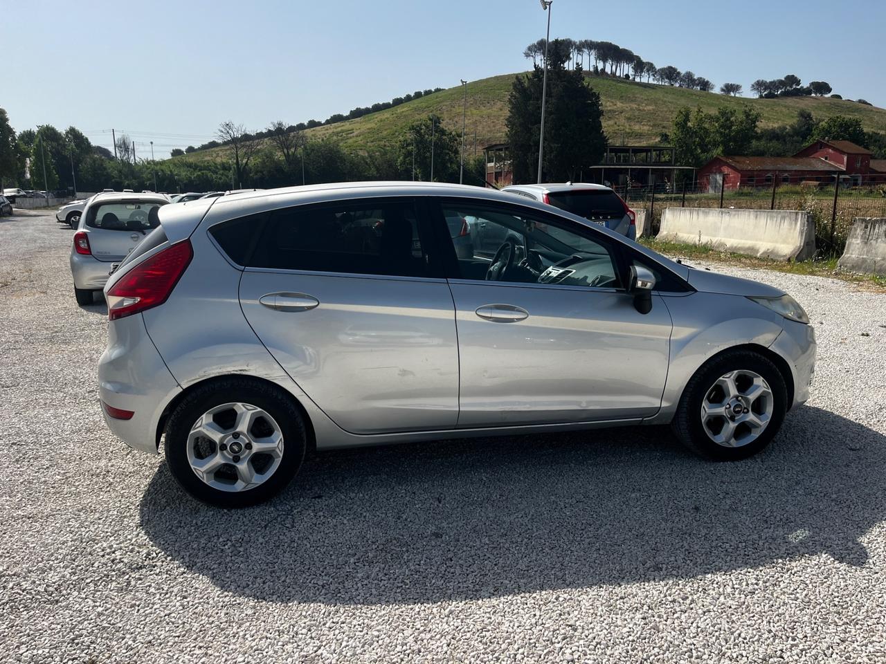 Ford Fiesta 1.4 TDCi 5p. Titanium