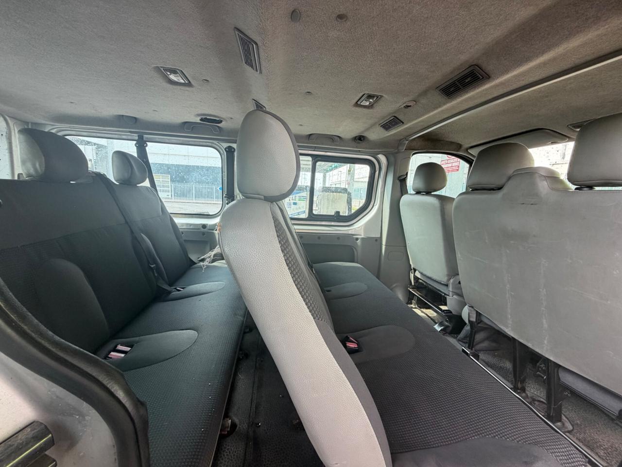 Opel Vivaro 9 posti