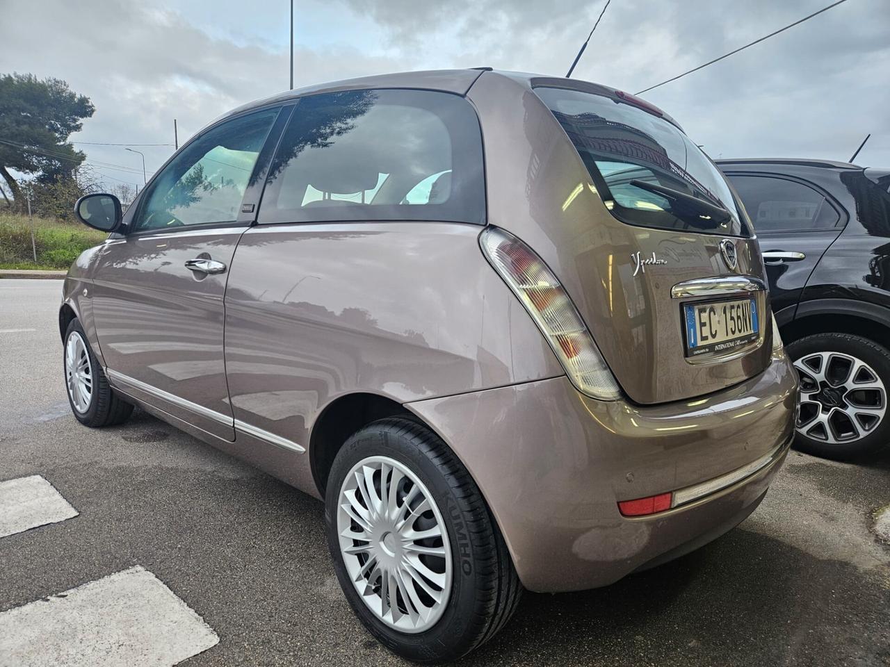 Lancia Ypsilon 1.2 69cv Diva