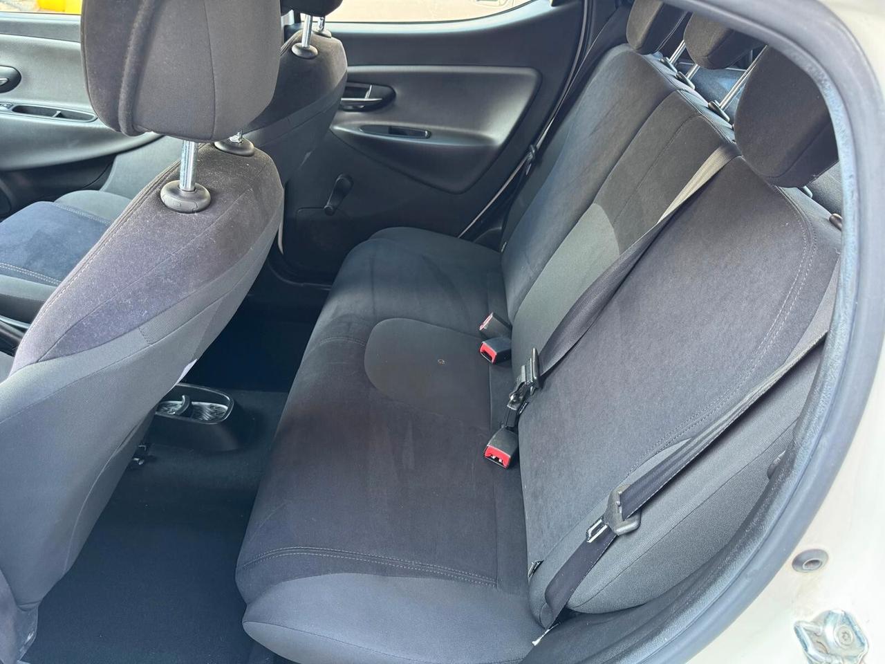 Lancia Ypsilon 1.2 69 CV 5 porte GPL*EURO5*NEOPATENTATI
