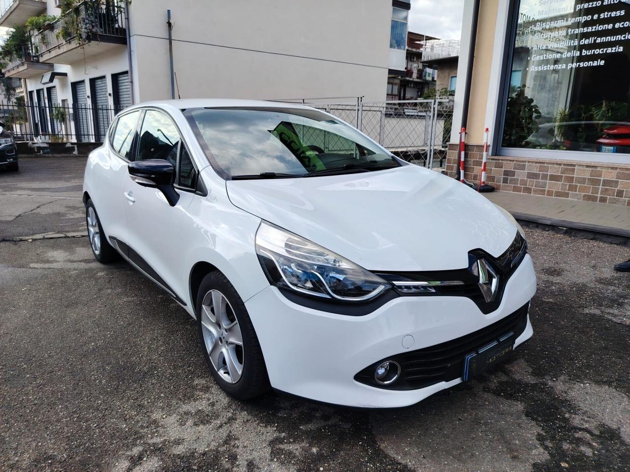 Renault Clio 1.2 75CV 5 porte