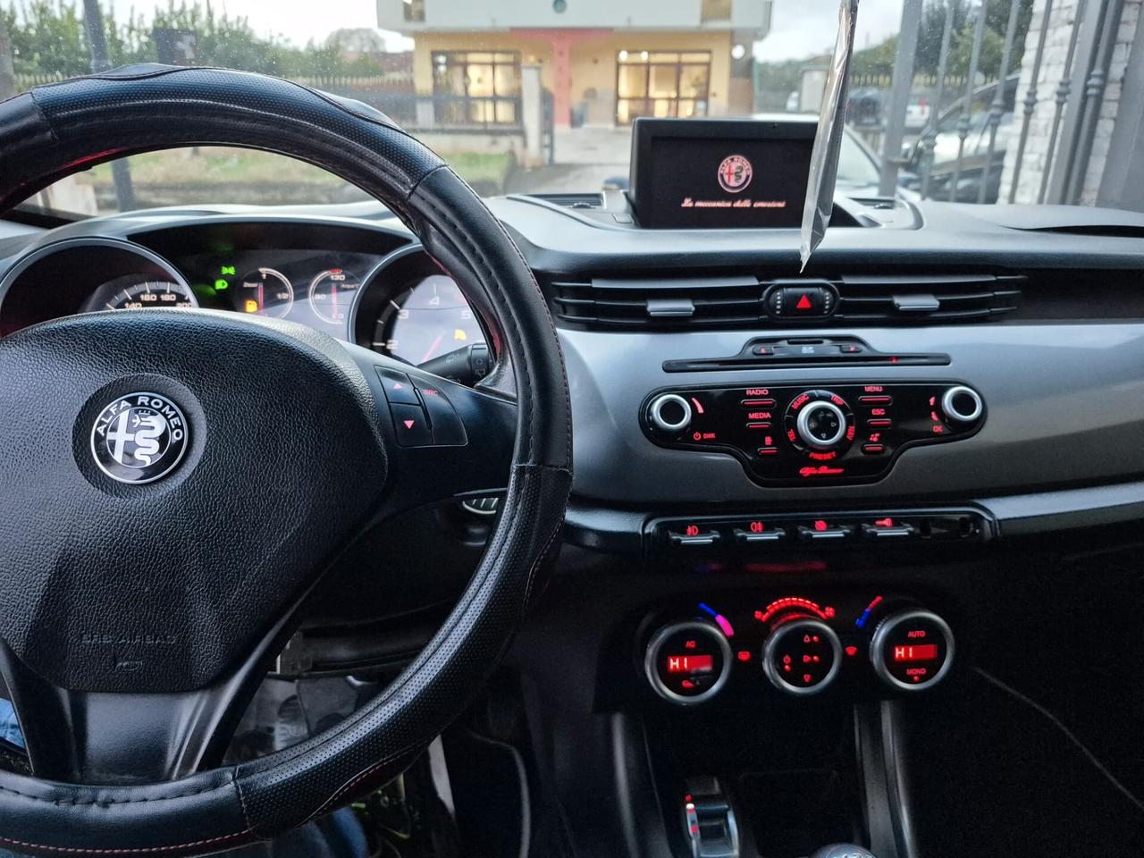 Alfa Romeo Giulietta 2.0 JTDm-2 140 CV Distinctive