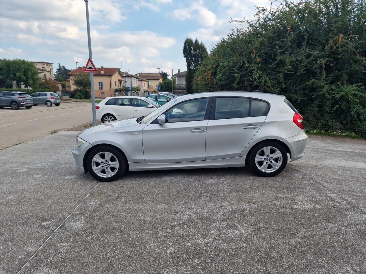 BMW Serie 1 118d 2.0 143CV Futura 5 porte – Anno 2011