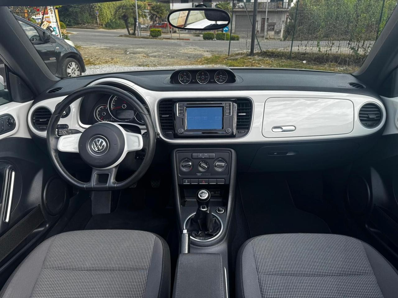 Volkswagen Maggiolino Cabrio 2.0 TDI Design BlueMotion Technology