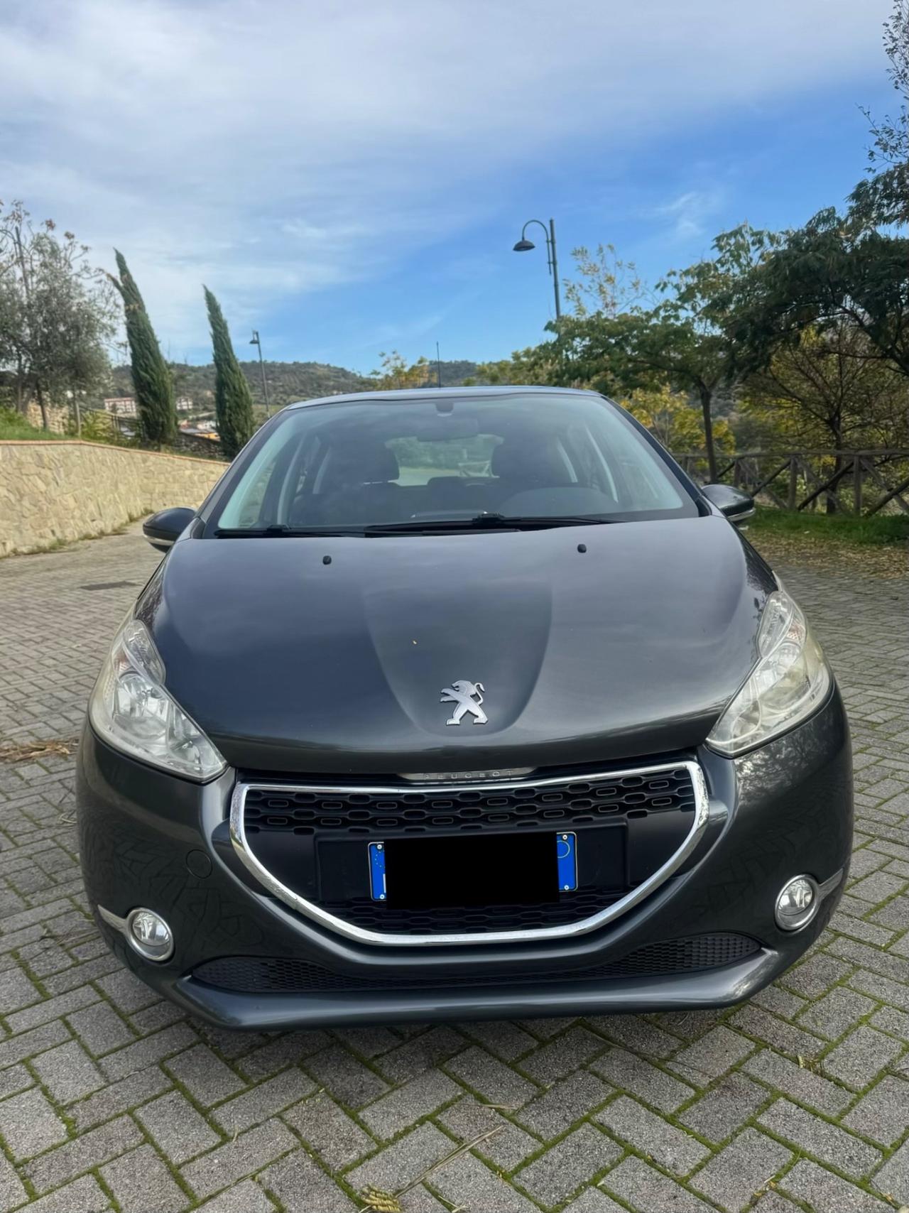 Peugeot 208 1.4 HDi 68Cv 2015