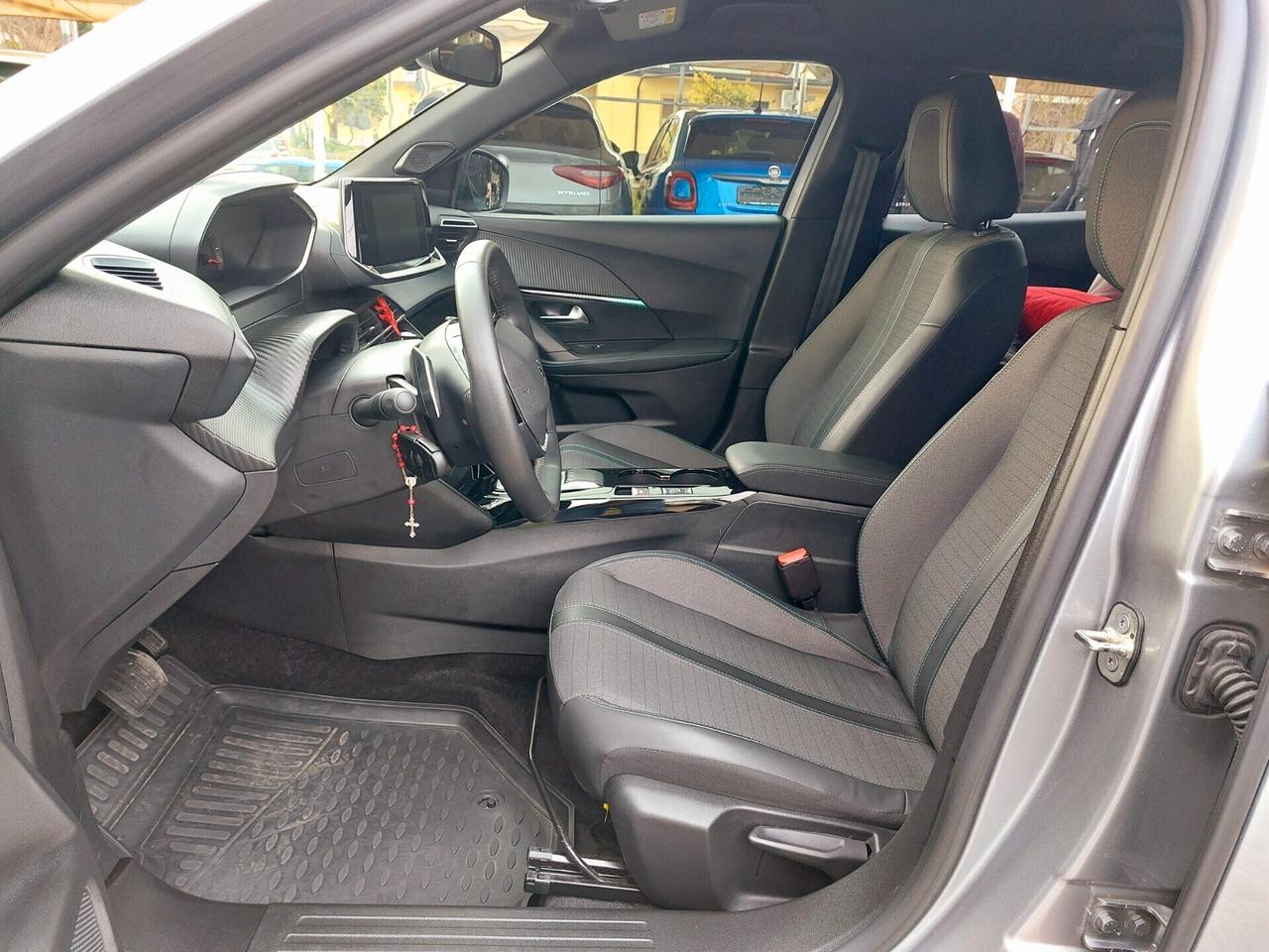 Peugeot 2008 1.5HDi 130 EAT8 All.- 23.000 Km.-2023