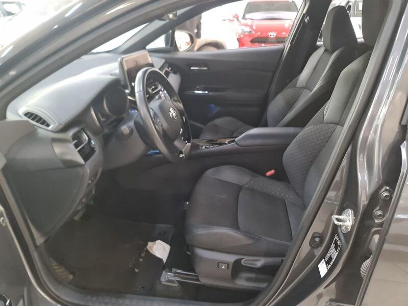 Toyota C-HR C-HR 2.0 Hybrid E-CVT Trend