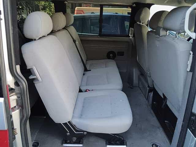 Volkswagen Transporter 2.5 TDI/130CV PL Kombi 9 posti