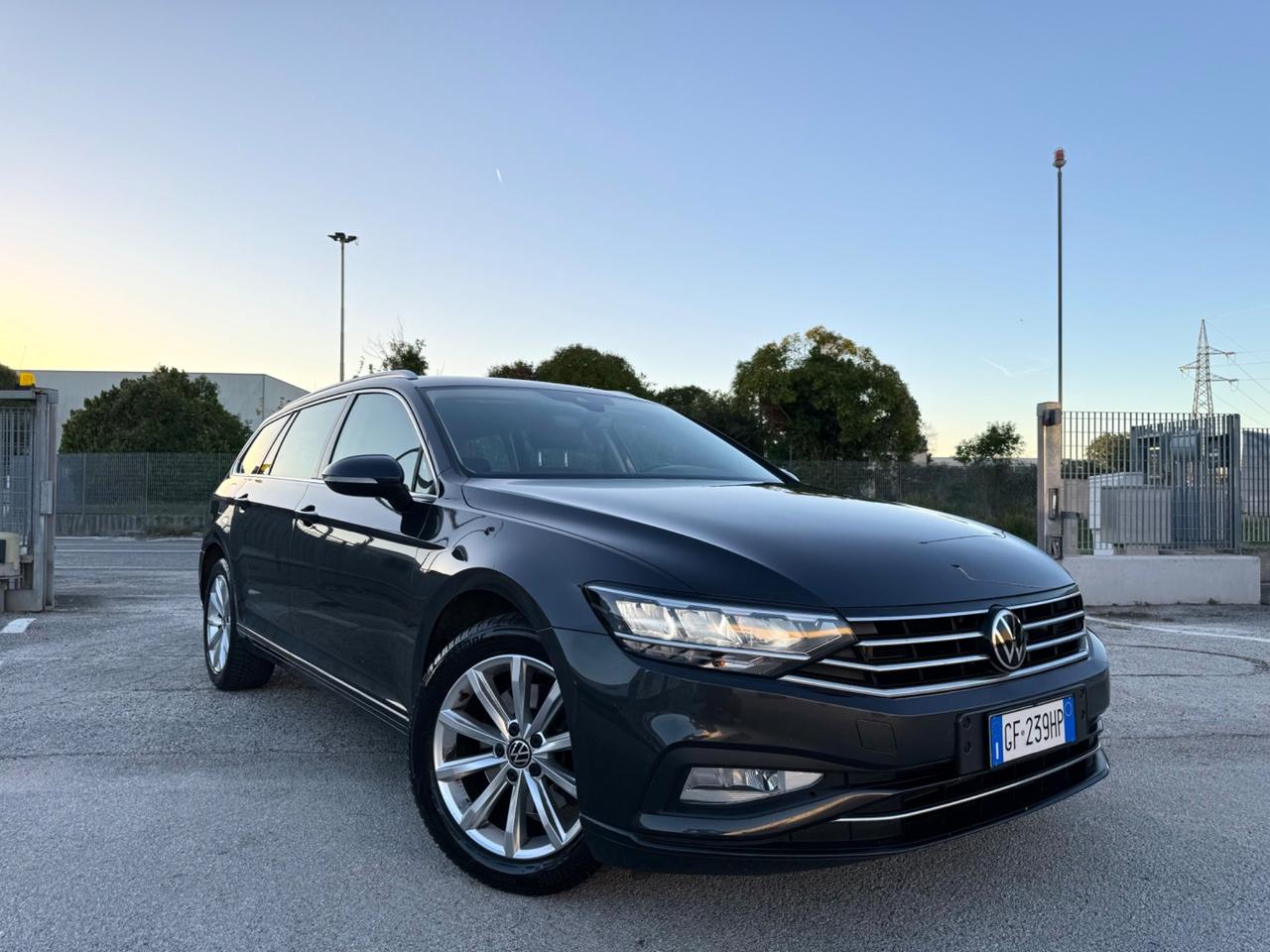 VOLKSWAGEN PASSAT 2.0 Tdi 150CV - Led Carplay 17