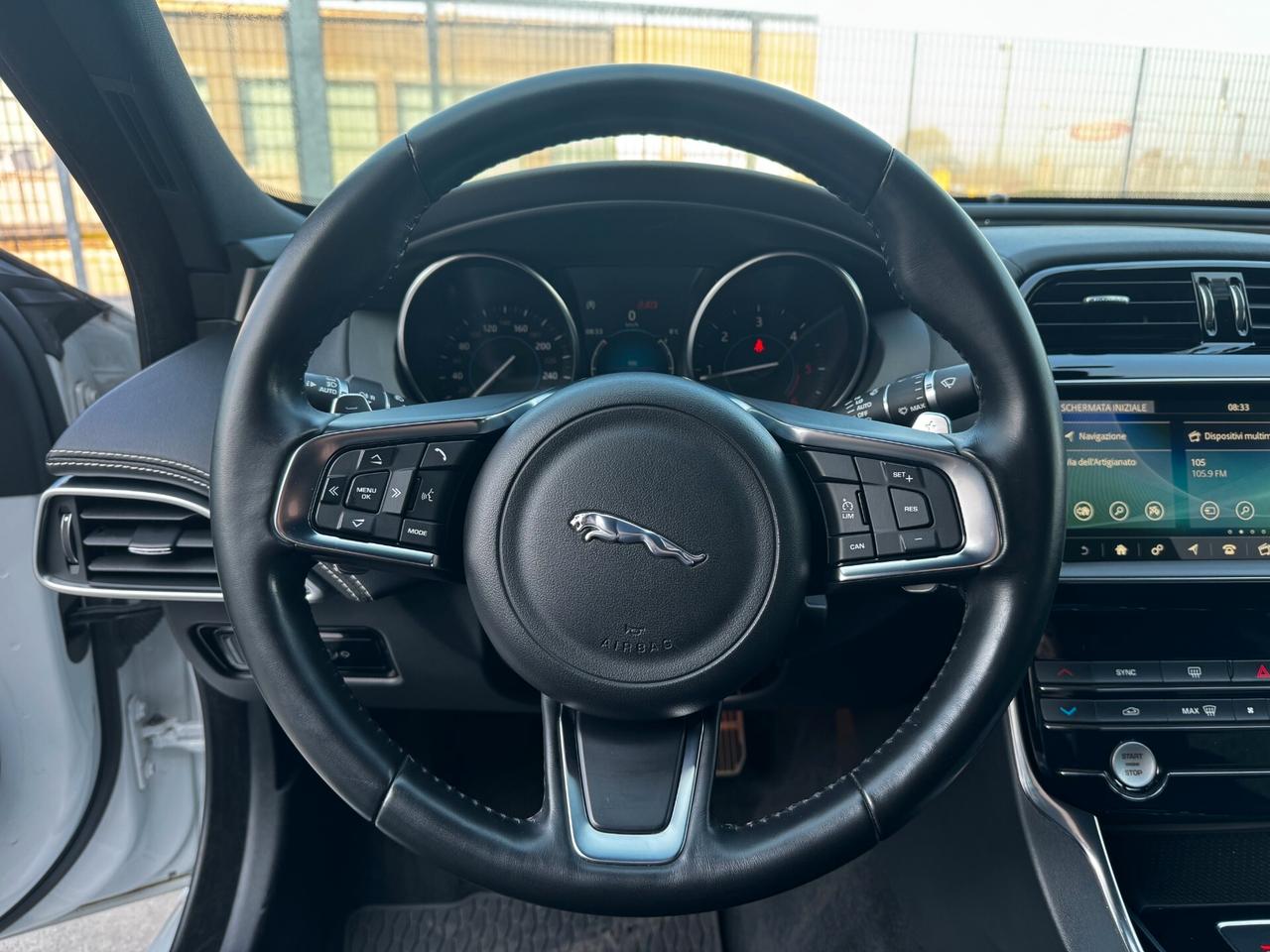 Jaguar XE 2.0 D 180 CV aut. Landmark Edition