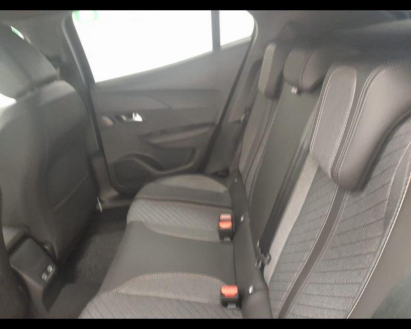 Peugeot 2008 Allure Hybrid 136 e-DCS6