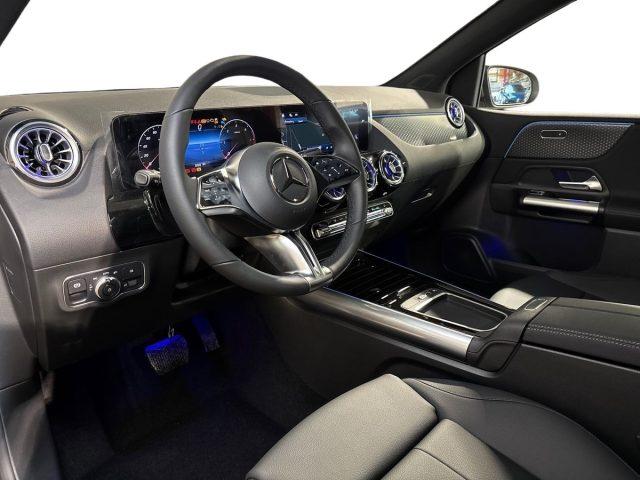 MERCEDES-BENZ B 180 d Automatic Street Edition