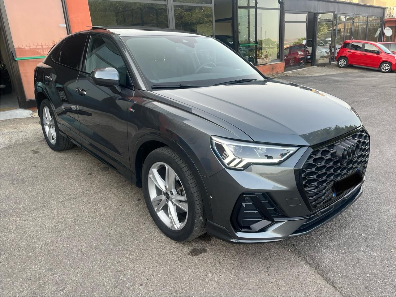 Audi Q3 SPB 35TDI S tronic line edition-solo Km30000-