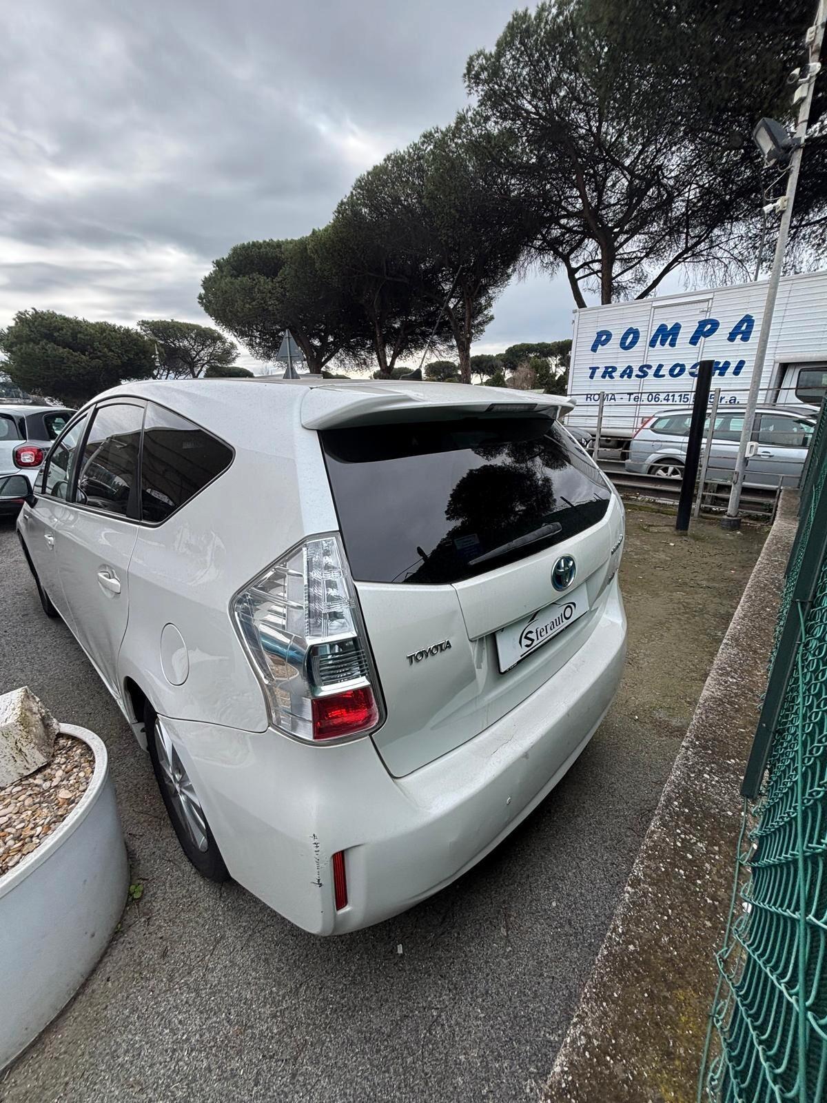 Toyota Prius Prius+ 1.8 Lounge