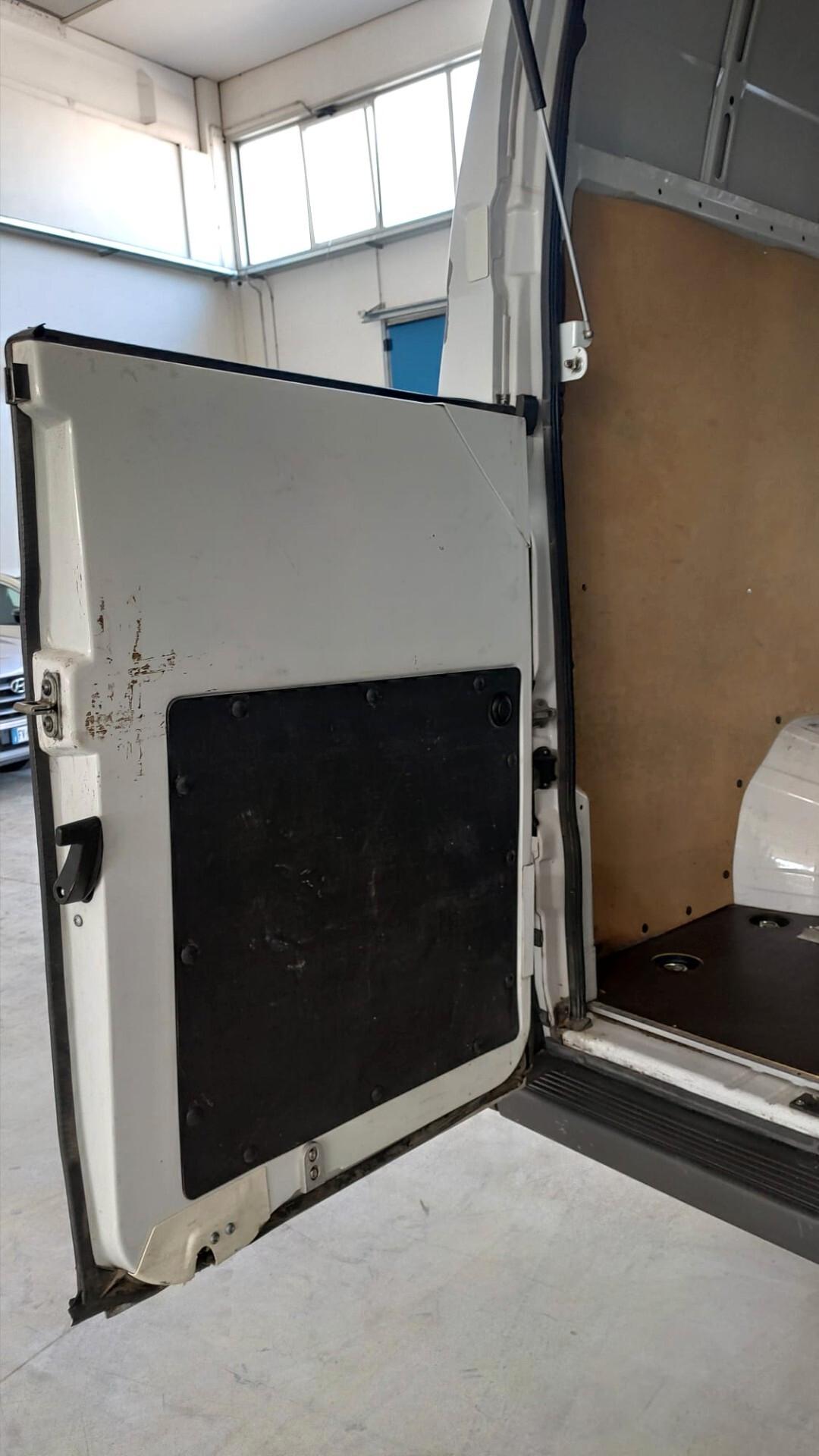 Fiat Ducato 2.3 Multijet - L3H4 (Tetto Extra Alto)