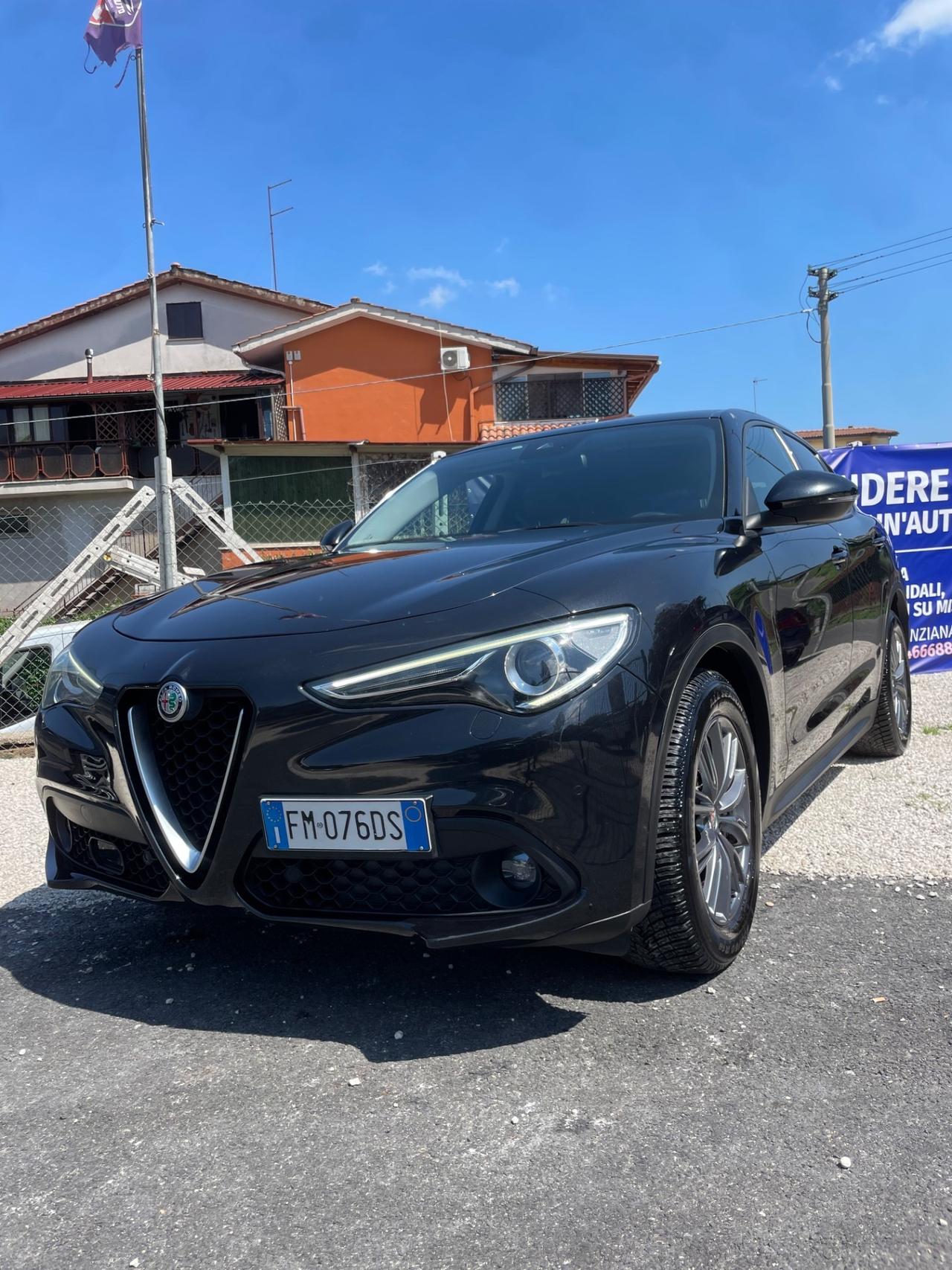 Alfa Romeo Stelvio 2.2 Turbodiesel 180 CV AT8 RWD Executive
