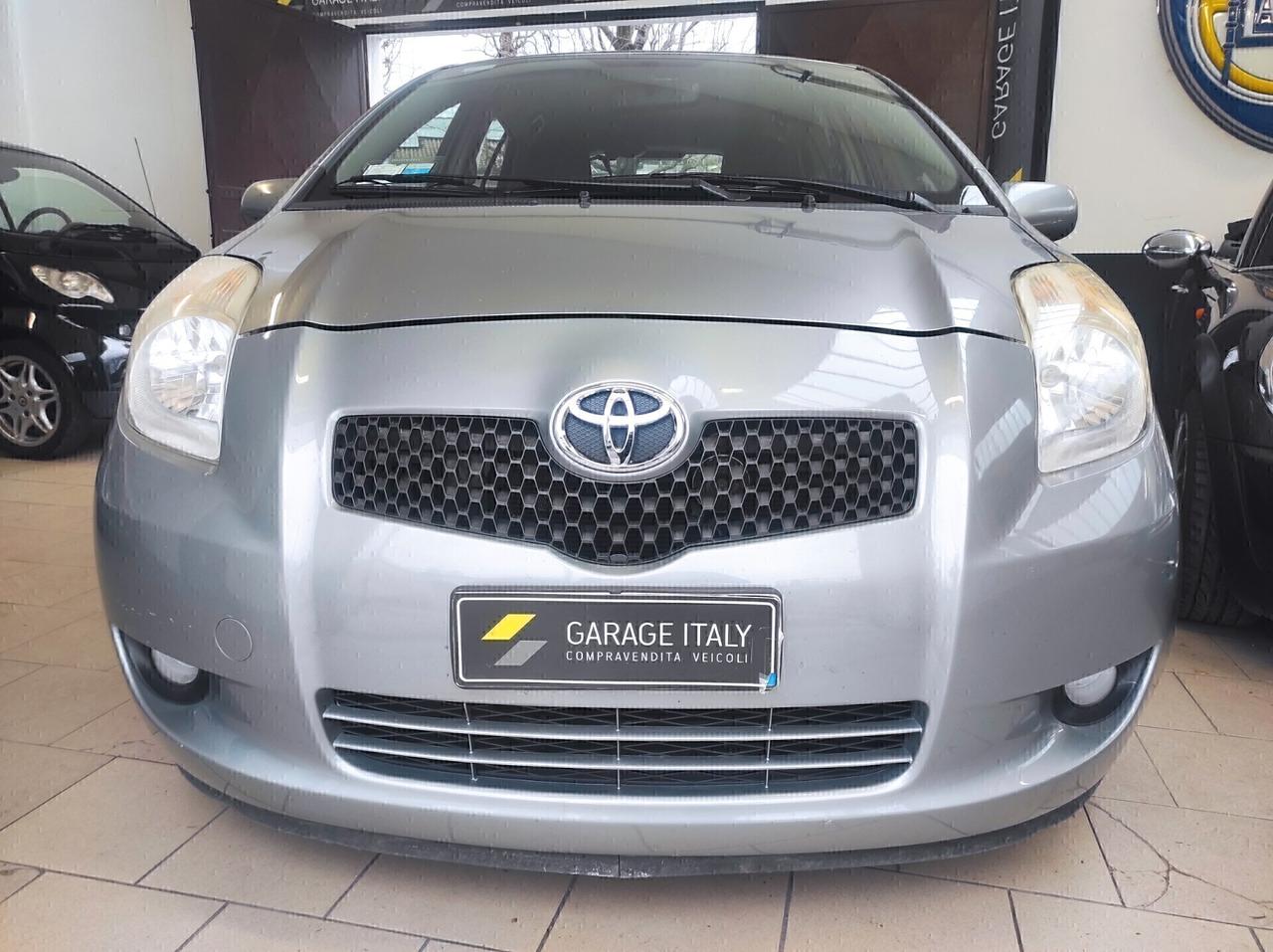 Toyota Yaris 1.0 5 porte Sol