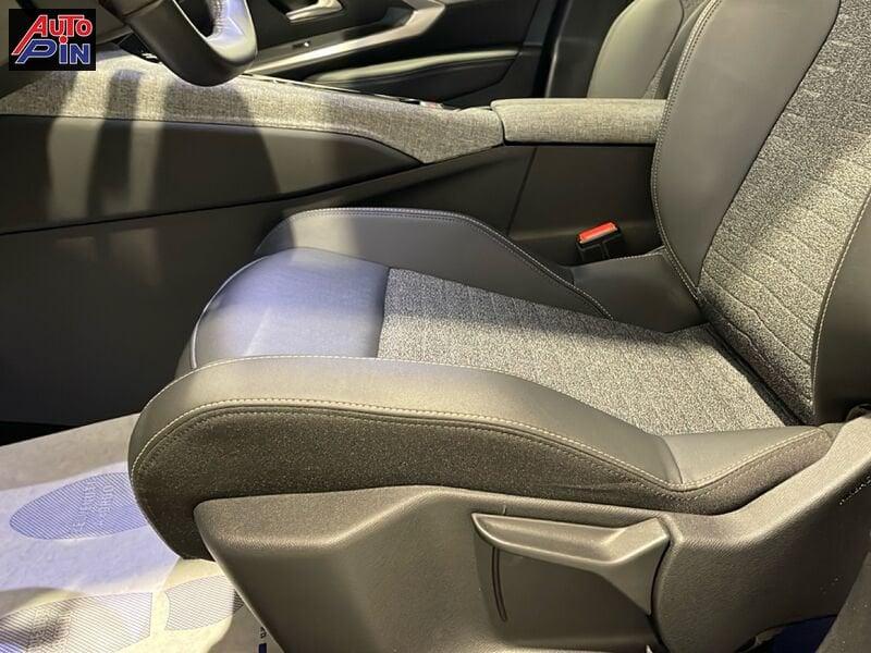 Peugeot 3008 Hybrid 145 Allure e-DCS 6