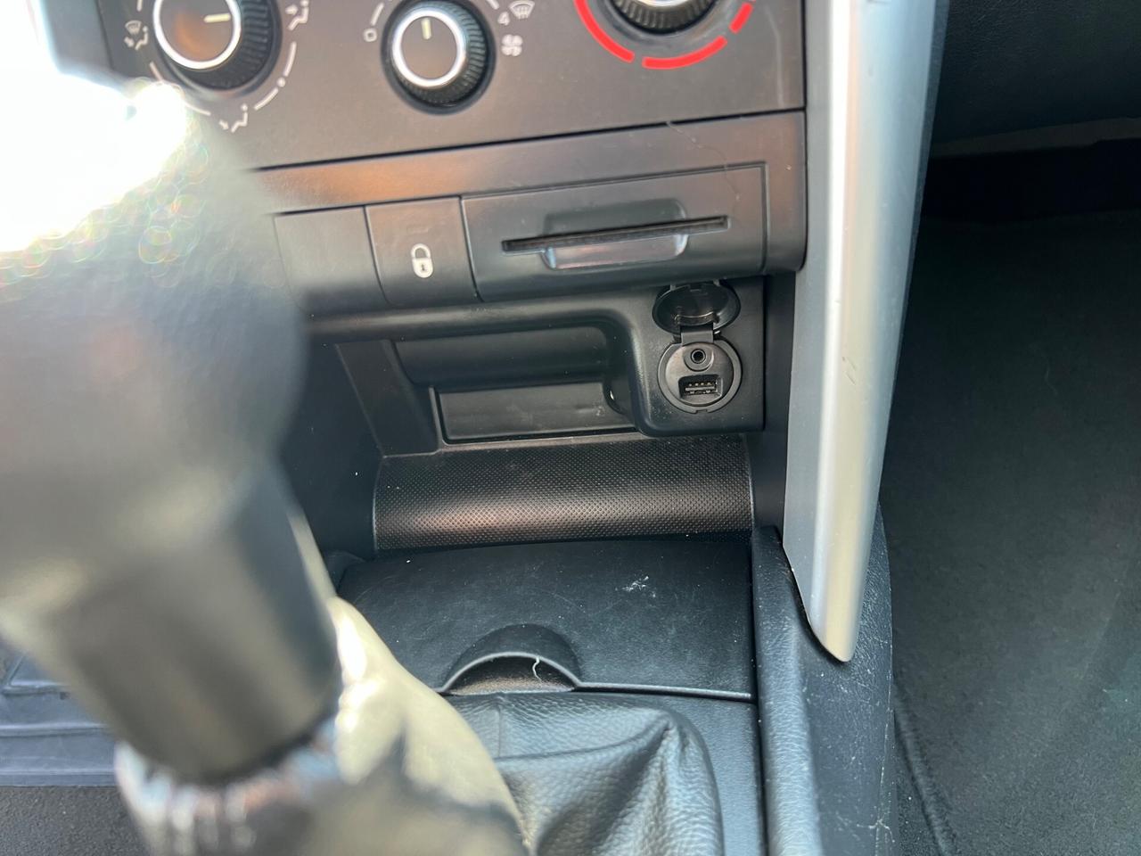 Peugeot 207 1.6 8V HDi 93CV SW Allure - 2011