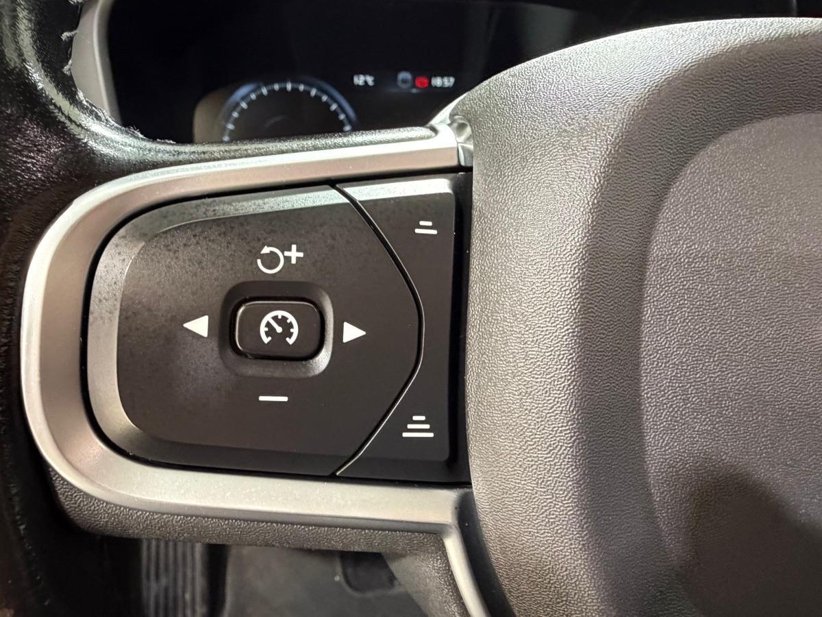 VOLVO - V60 - D3 Geartronic R-design