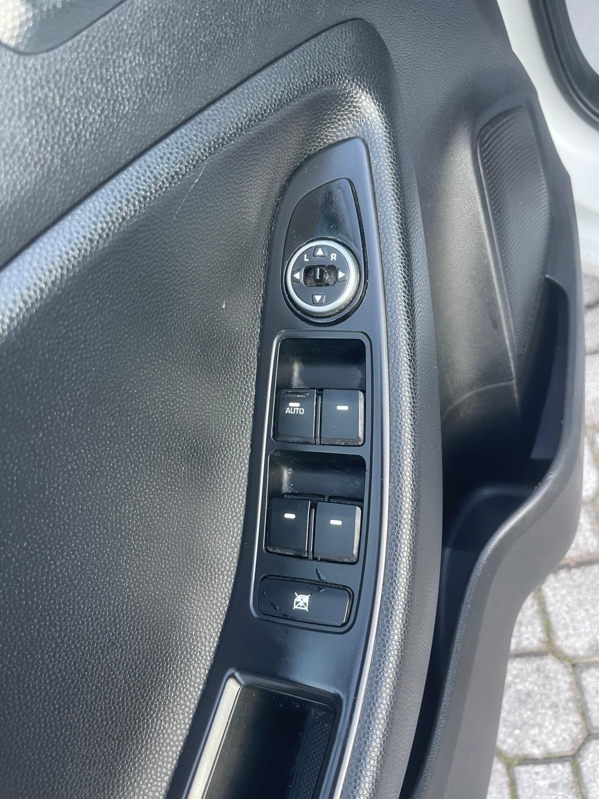 Hyundai i20 1.4 CRDi 5p. Active Login