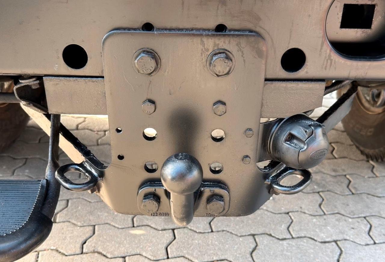 Land Rover Defender 110 E Station Wagon 10 POSTI! ARIA