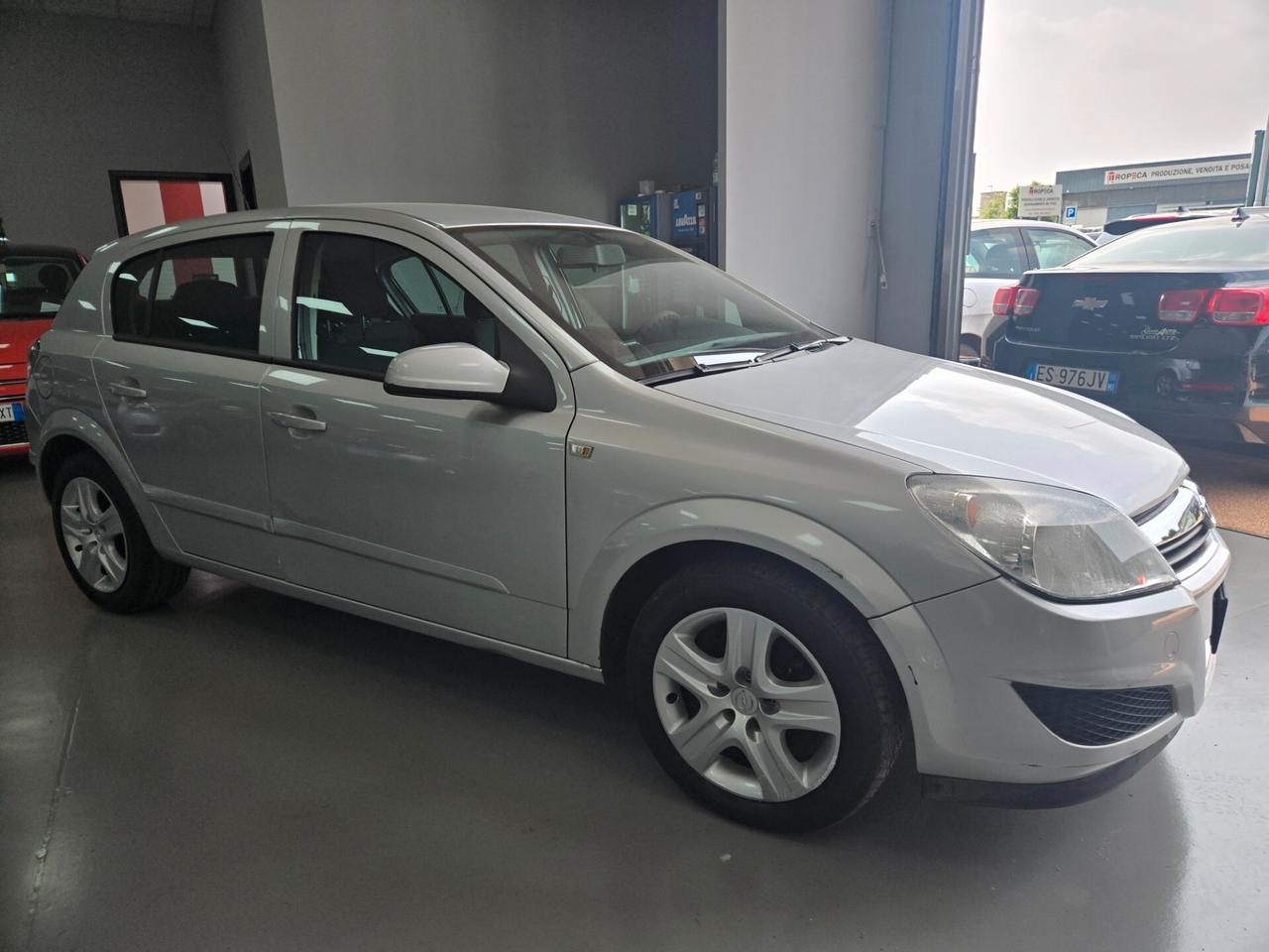 Opel Astra 1.7 CDTI 110CV ecoFLEX 5 porte Enjoy
