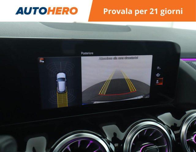 MERCEDES-BENZ GLA 200 Automatic Premium