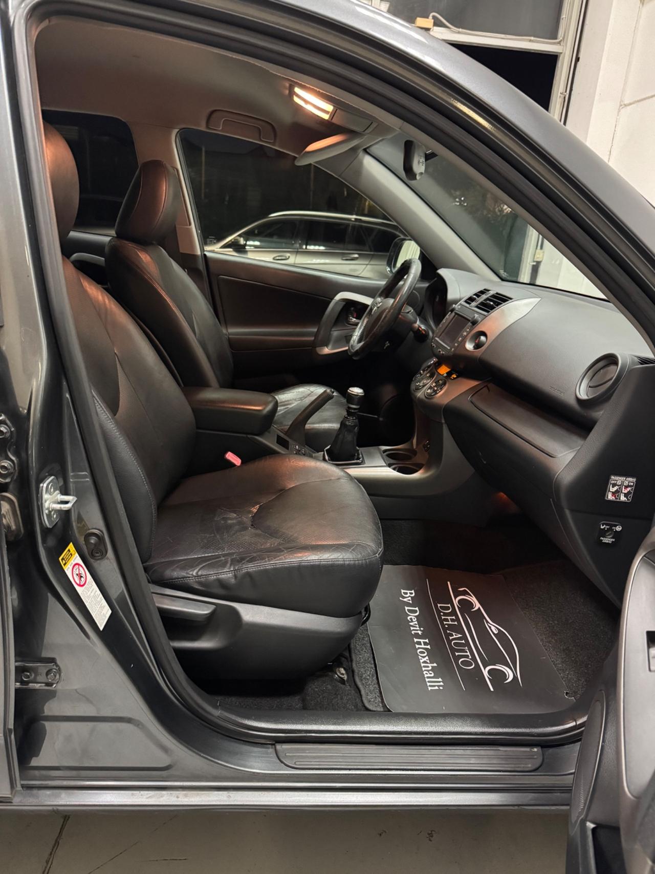 Toyota RAV 4 RAV4 2.2 D-4D 150 CV DPF Exclusive