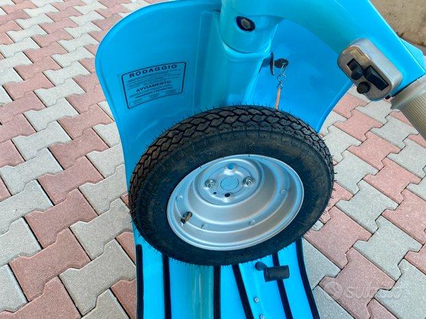 Piaggio Vespa 50 Faro Tondo 3 Marce D'epoca