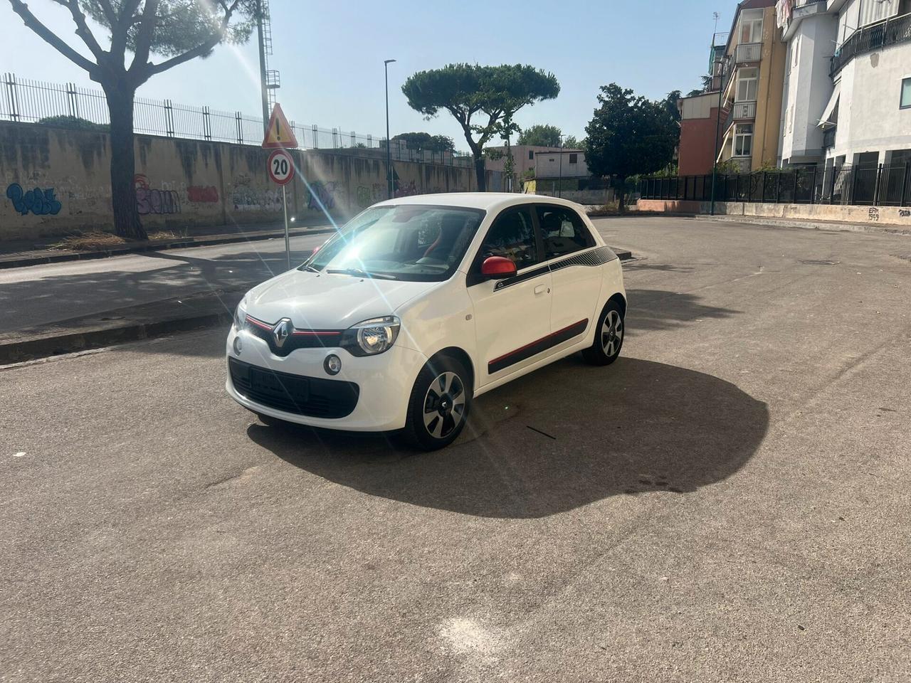 Renault Twingo 1.0B OTTIMA PER NEOPATENTATI